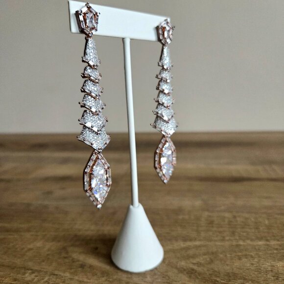 Long oversized dangling drop earrings with crystals. - Picture 4 of 5